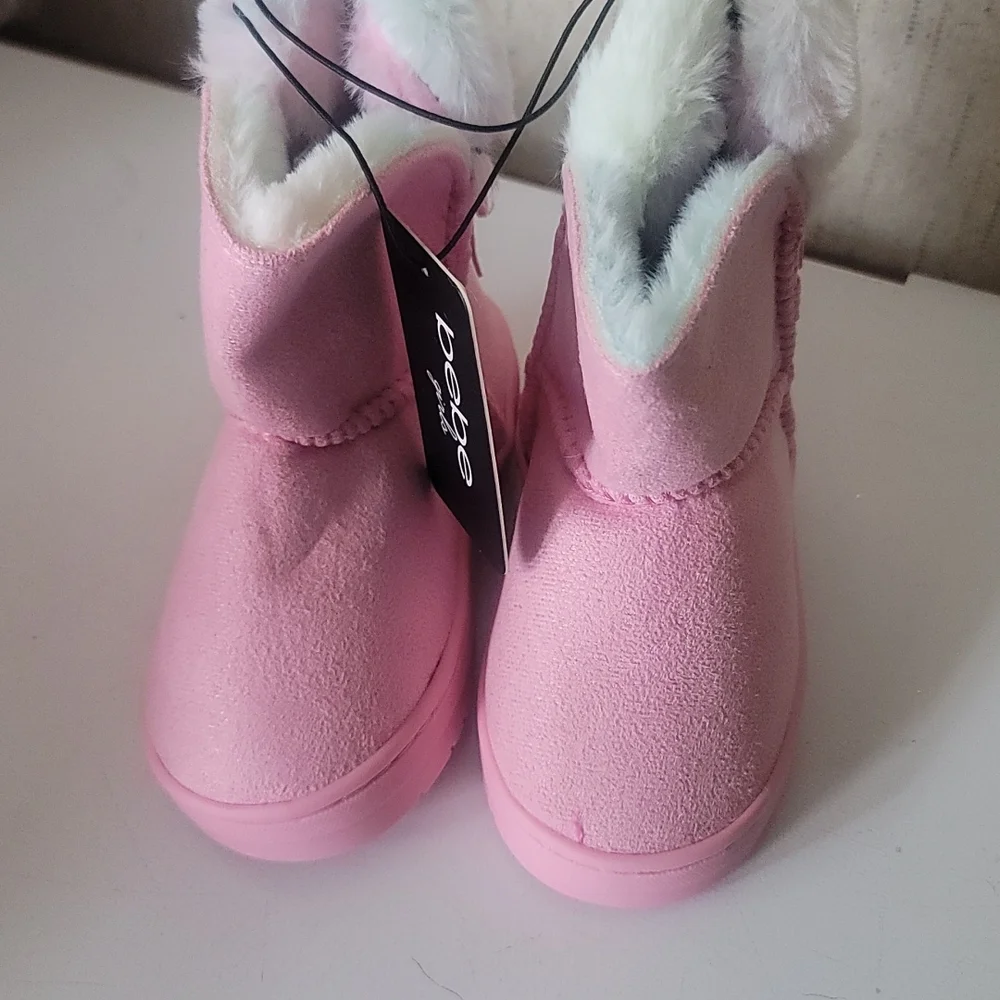 BEBE GIRLS LIGHT PINK Rainbow faux fur BOOTS: NWT: TODDLER 6